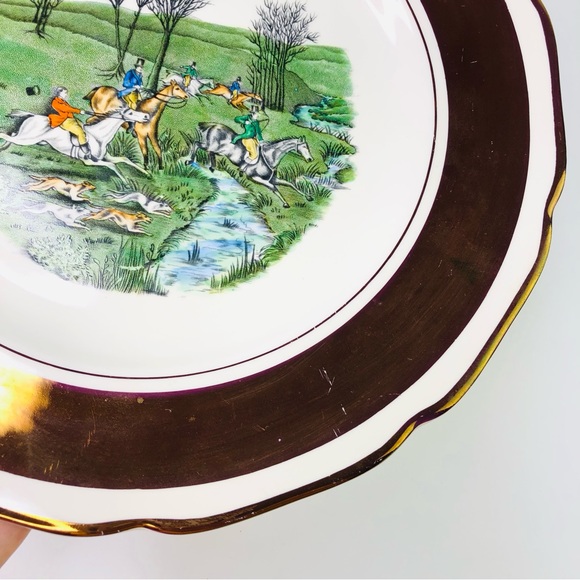 Display Plate Equestrian Hunting by Gray's Pottery England Hunters Horses Dogs - Picture 2 of 9